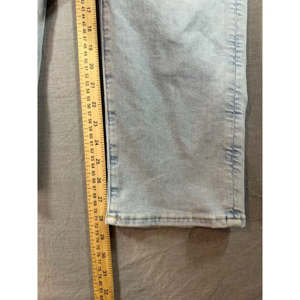 American Eagle Athletic Straight Jeans Mens 32x30 Light Wash Excellent Airflex+
